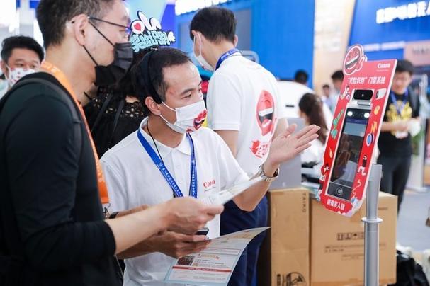 佳能携全方位校园解决方案亮相中国教育装备展，赋能智慧教育新生态
